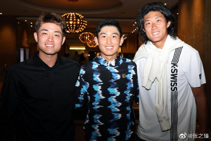 中国德比鏖战三盘 张之臻力克商竣程晋级大师赛