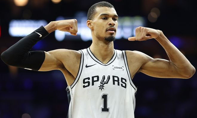 卢卡绝杀掘金力压文班亚马当选NBA今日最佳球员