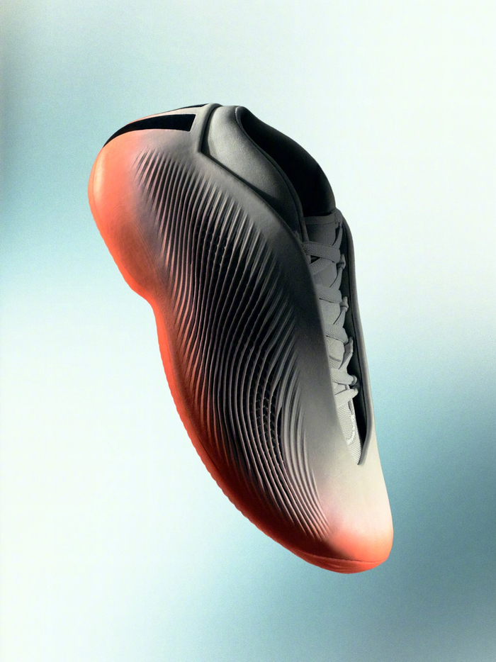 达林-彼得森首秀3D打印篮球鞋革新赛场装备