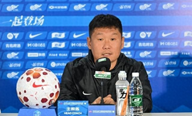 旧友对决：升班马与本土教练的较量